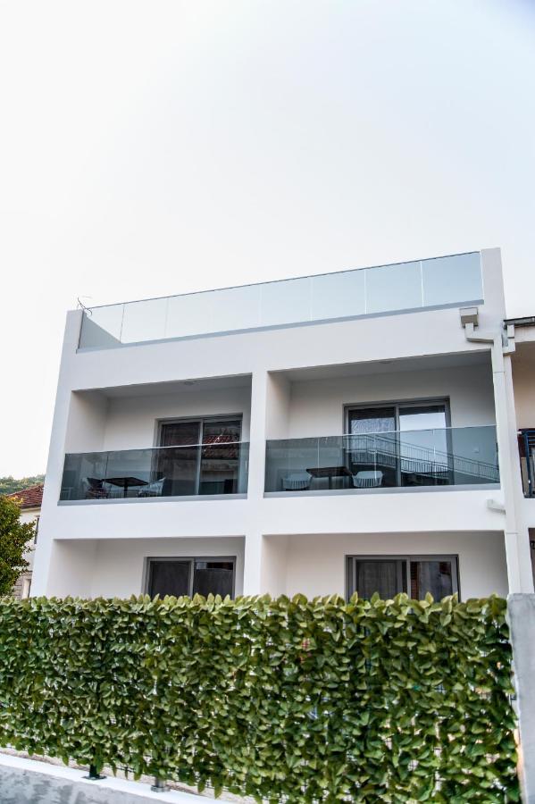 Soko Apartments Huoneistohotelli Soko Херцег-Новий Екстер'єр фото